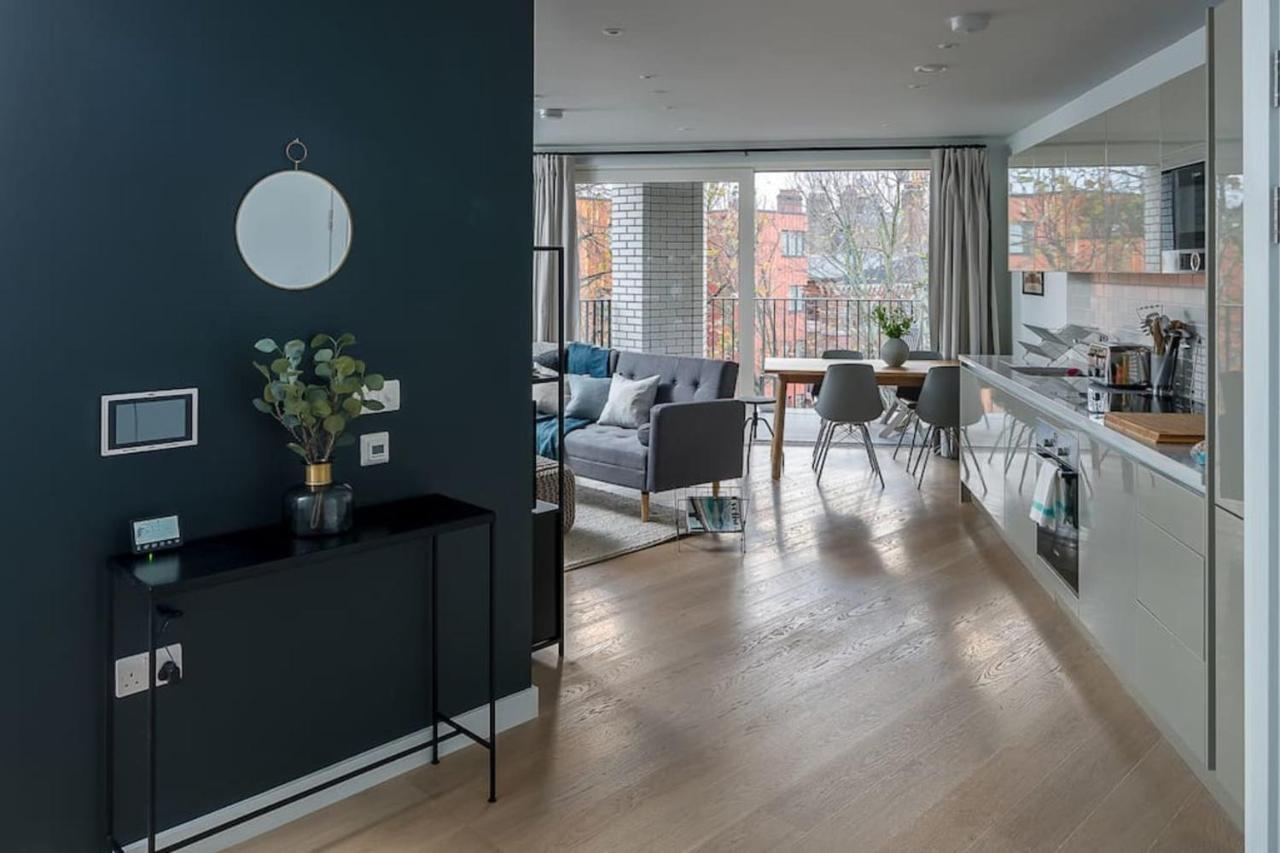 Appartamento Modern 2 Bed Sleeps 6 W Gym & Balcony In Southwark *